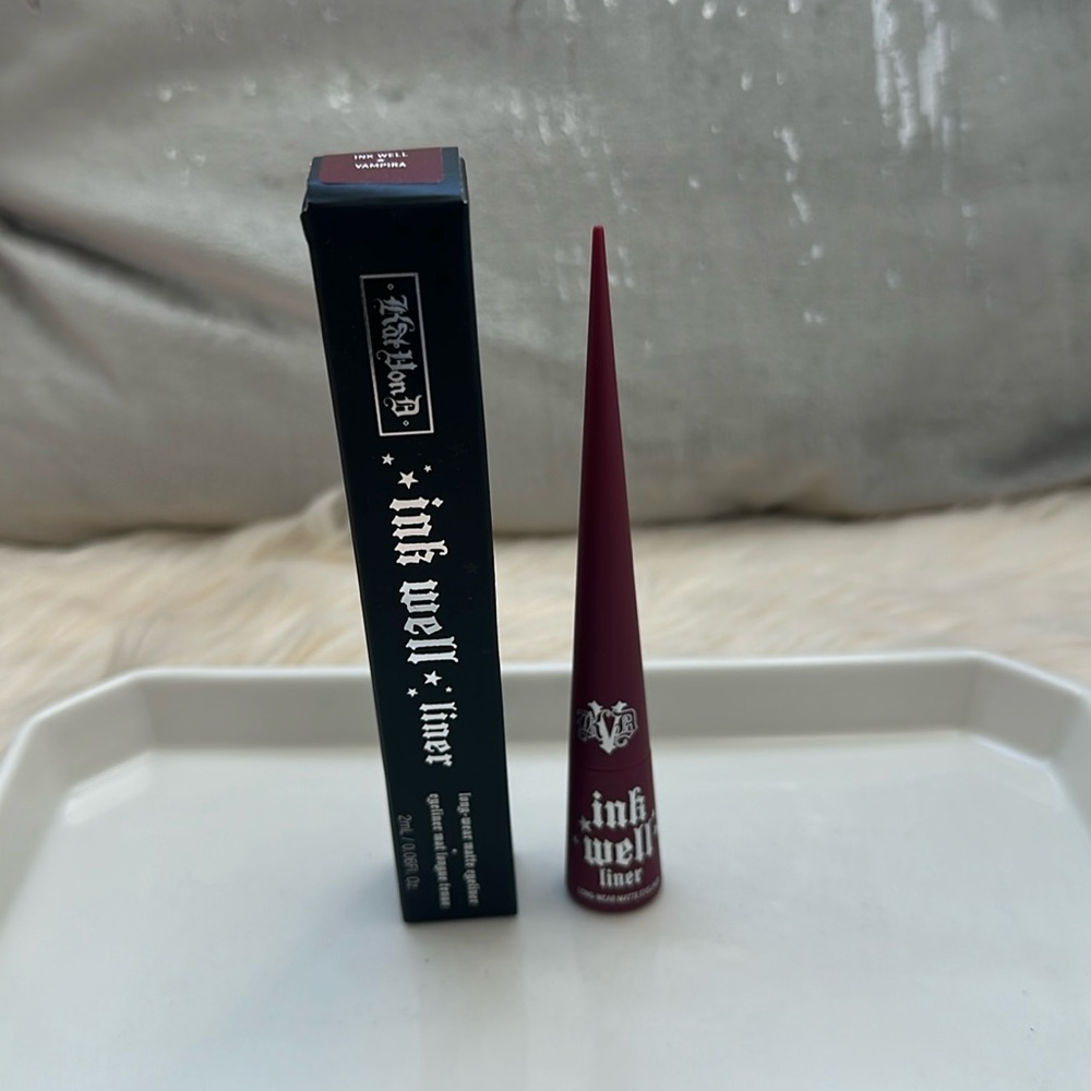 Kat Von D Ink Well Eyeliner in Vampira